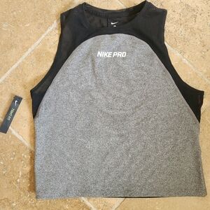 Nike Pro NWT Women's Sleaveless Workout Top Size L